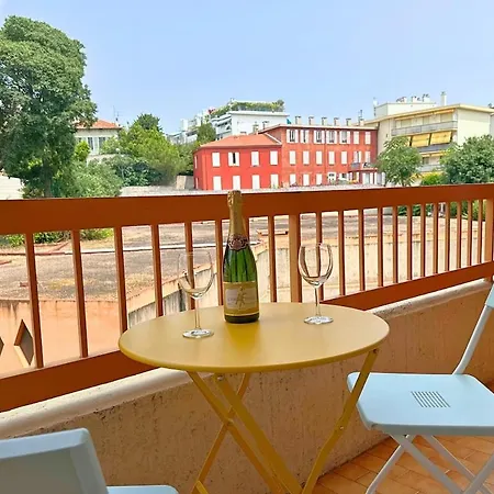 公寓 Magnifique Le Renoir Proche 尼斯